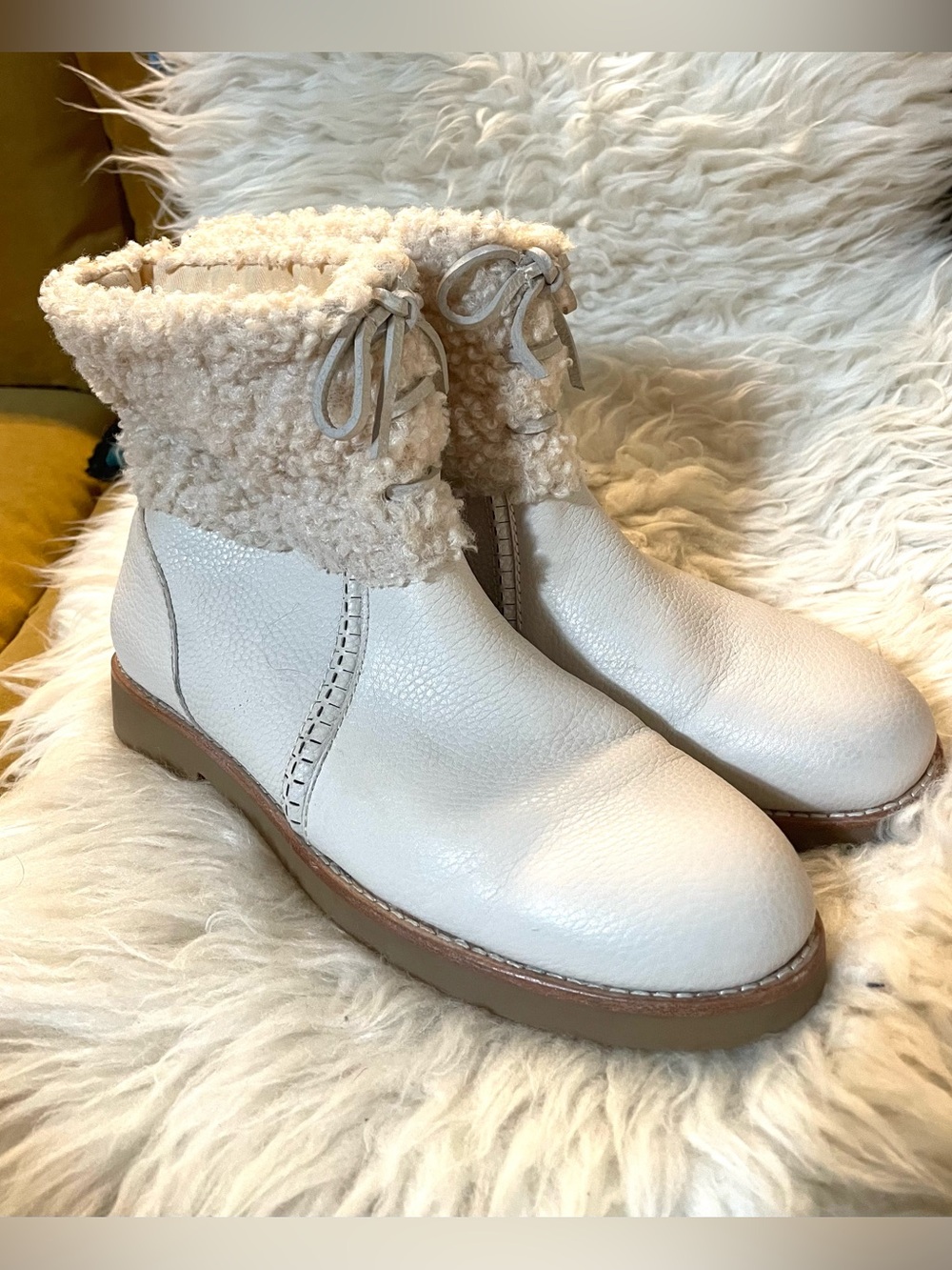 Jack Rogers Pratt leather and shearling booties Cream Size 9
